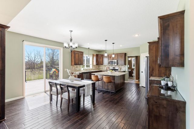 16471 Hawk Ridge Court NW, Prior Lake, MN 55372