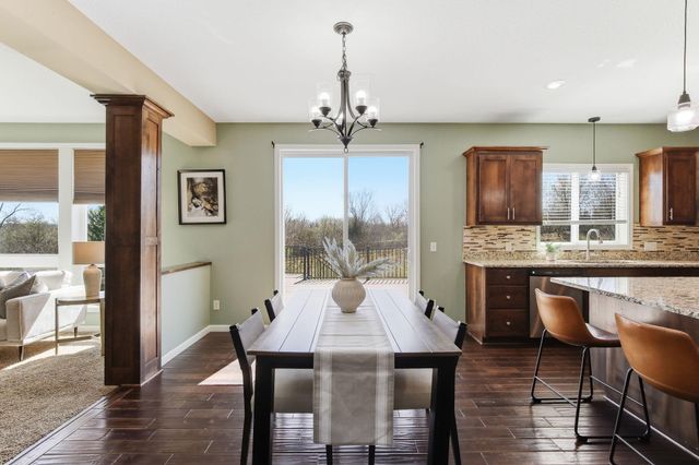 16471 Hawk Ridge Court NW, Prior Lake, MN 55372