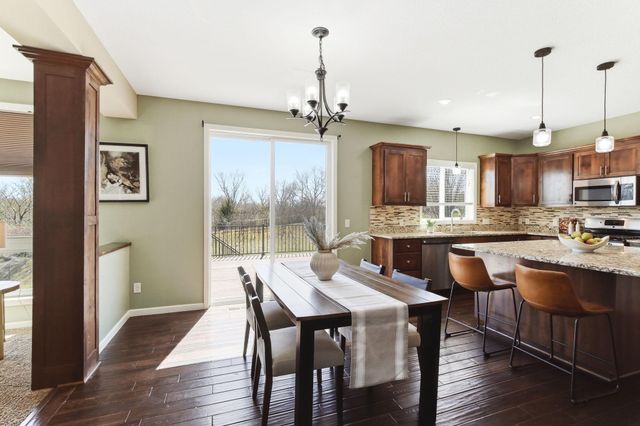 16471 Hawk Ridge Court NW, Prior Lake, MN 55372