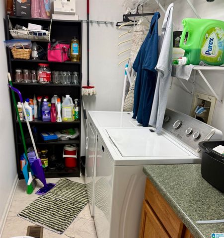 2414 LARK LANE, Oxford, AL 36203