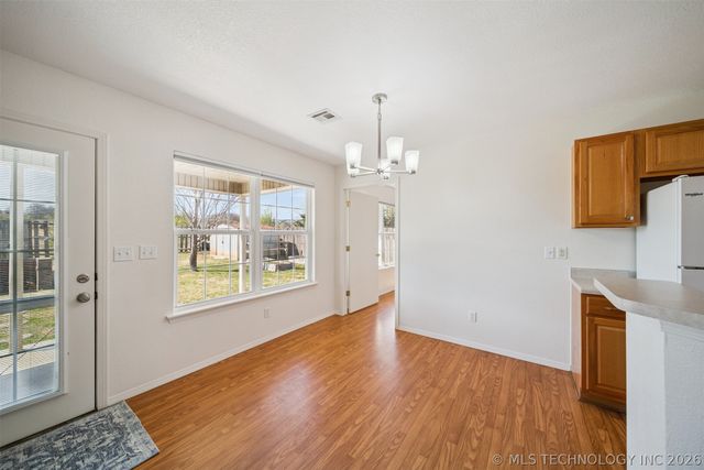 2001 N Chambers Avenue, Claremore, OK 74017