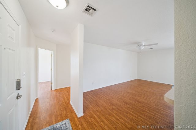 2001 N Chambers Avenue, Claremore, OK 74017