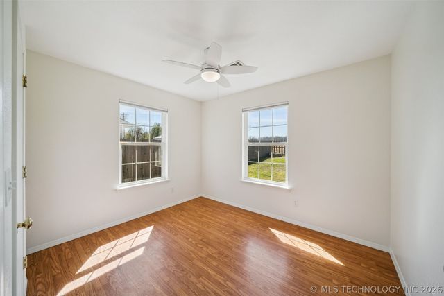 2001 N Chambers Avenue, Claremore, OK 74017