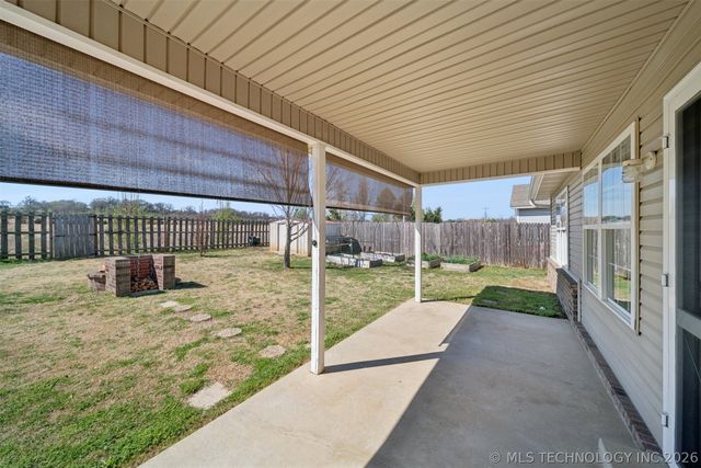 2001 N Chambers Avenue, Claremore, OK 74017