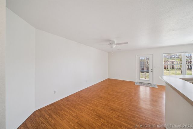 2001 N Chambers Avenue, Claremore, OK 74017