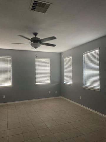 2117 Kemah Village Drive, Kemah, TX 77565