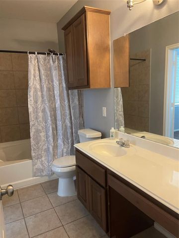 2117 Kemah Village Drive, Kemah, TX 77565