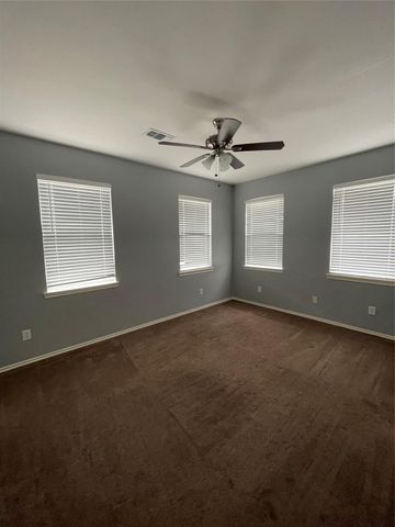 2117 Kemah Village Drive, Kemah, TX 77565