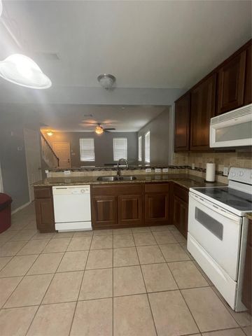 2117 Kemah Village Drive, Kemah, TX 77565