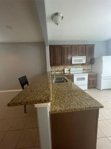 2117 Kemah Village Drive, Kemah, TX 77565
