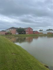 2117 Kemah Village Drive, Kemah, TX 77565