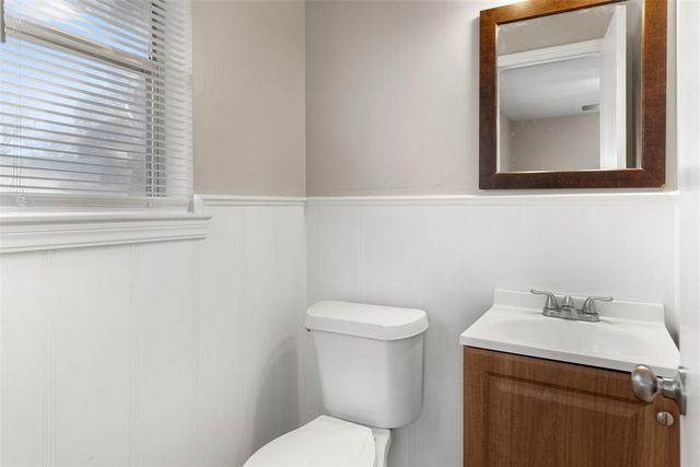 4206 Holiday Place, Oklahoma City, OK 73112