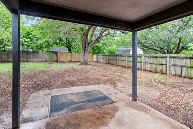 628 Evelyn Lane, Burleson, TX 76028