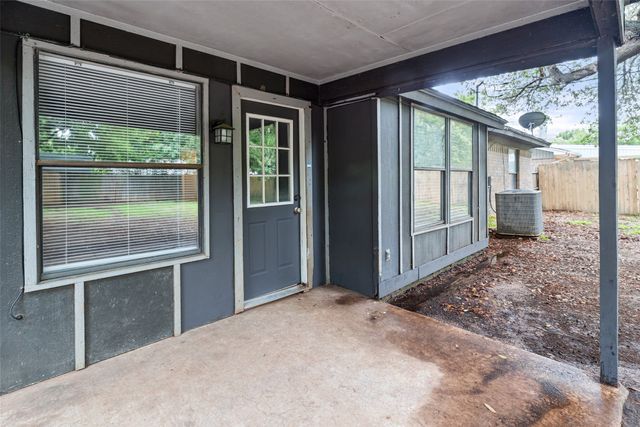 628 Evelyn Lane, Burleson, TX 76028
