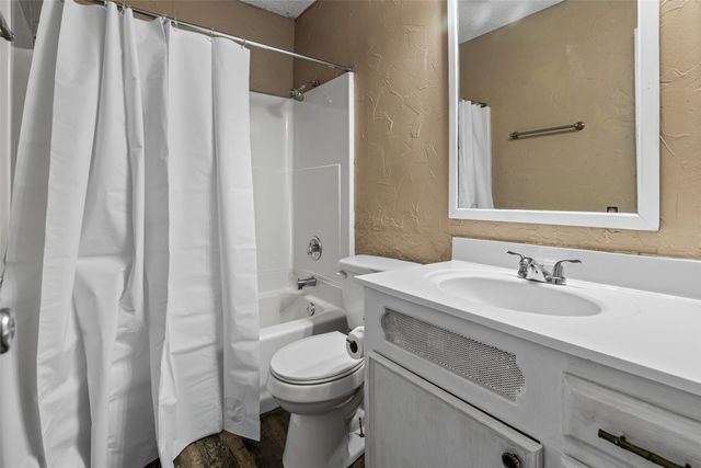 628 Evelyn Lane, Burleson, TX 76028