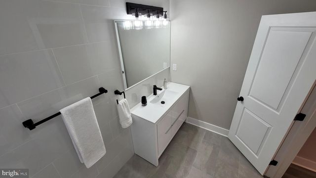 2131 MOUNTAIN ST, Philadelphia, PA 19145