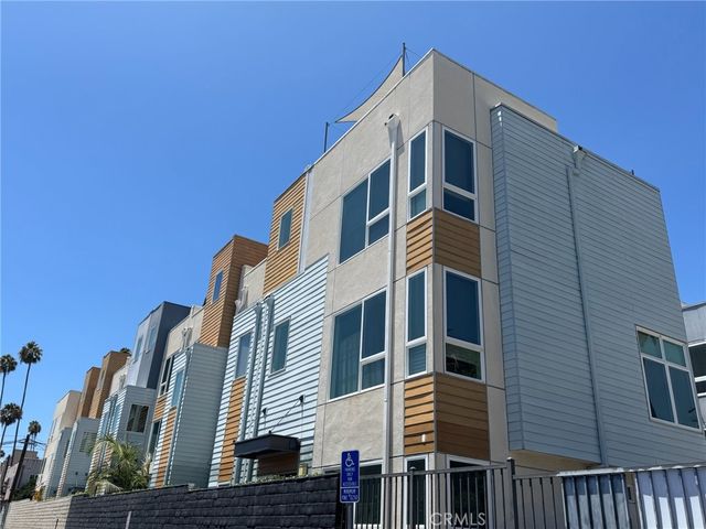 5628 Observation Lane, Los Angeles, CA 90028
