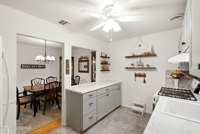3 C Robin Street, Manchester, NJ 08759