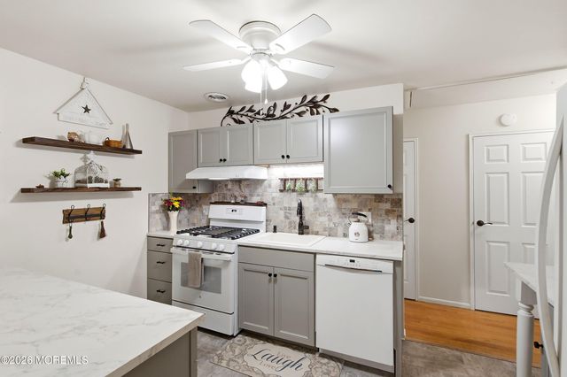 3 C Robin Street, Manchester, NJ 08759