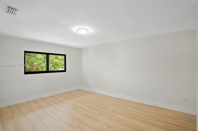 28015 SW 143rd Ct, Homestead, FL 33033