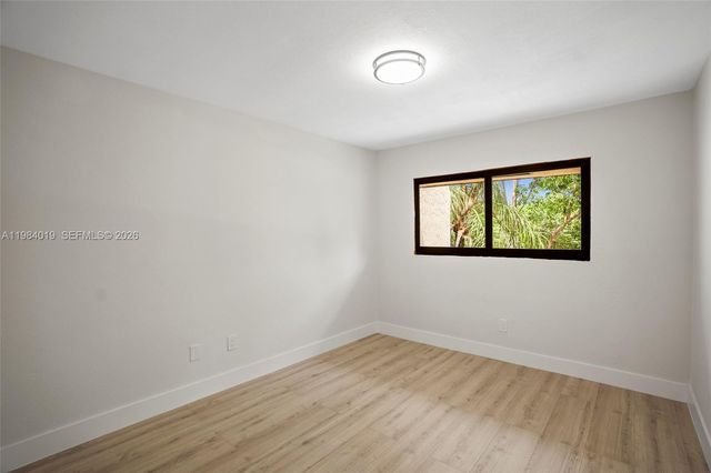 28015 SW 143rd Ct, Homestead, FL 33033