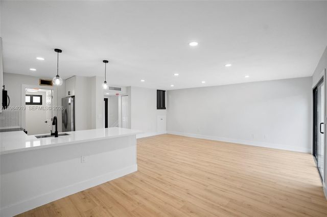 28015 SW 143rd Ct, Homestead, FL 33033