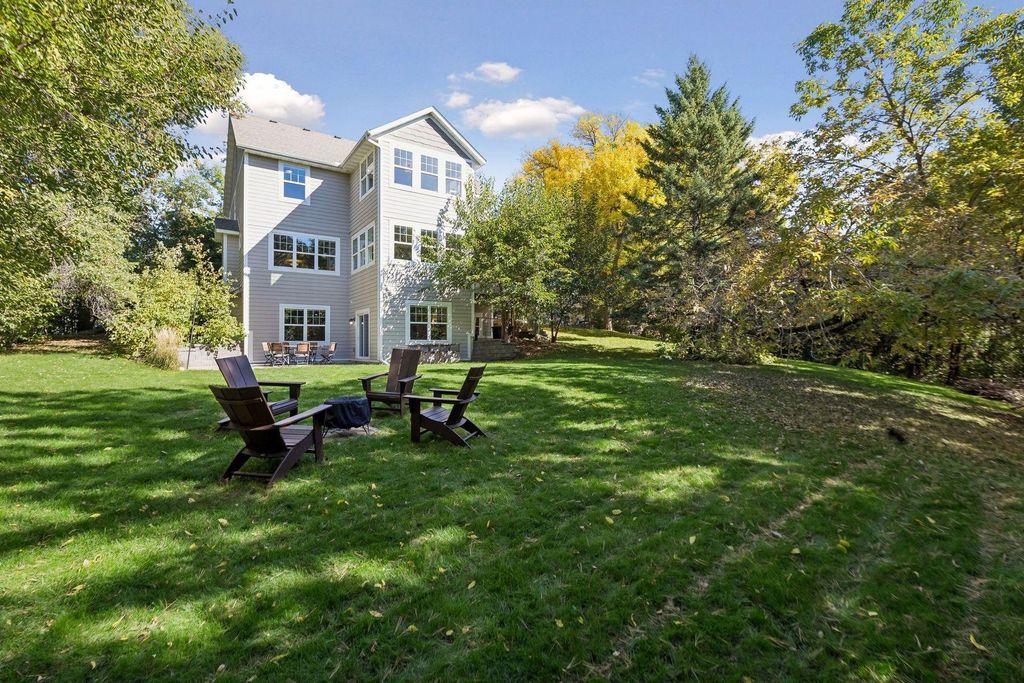 4716 Fairhills Road W, Minnetonka, MN 55345 — photo 2