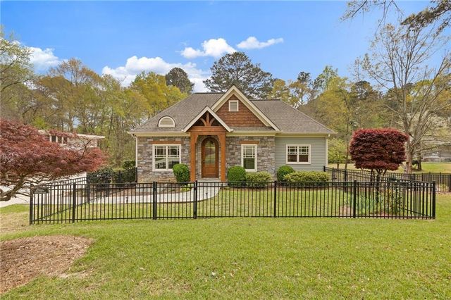 4831 Lakewood Drive, Acworth, GA 30101