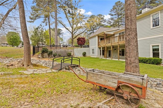 4831 Lakewood Drive, Acworth, GA 30101