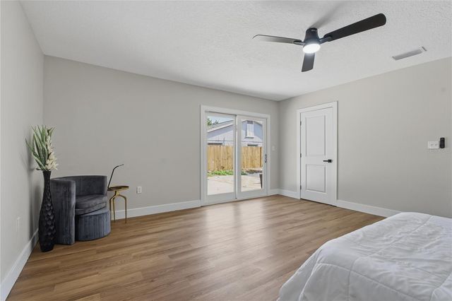 918 E LAMBRIGHT STREET, Tampa, FL 33604