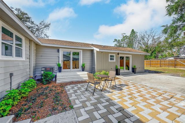 918 E LAMBRIGHT STREET, Tampa, FL 33604