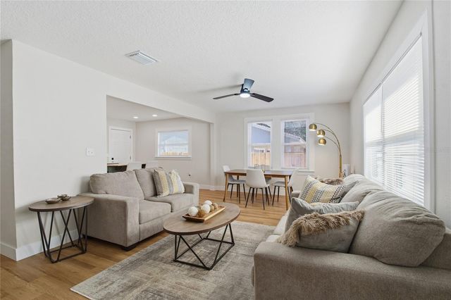 918 E LAMBRIGHT STREET, Tampa, FL 33604