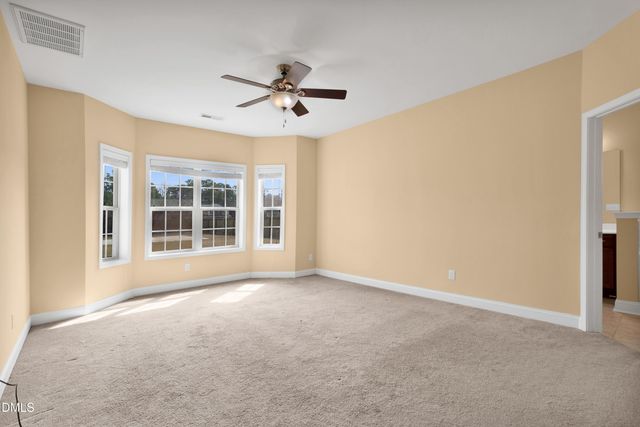 6605 Stillwood Drive, Hope Mills, NC 28348