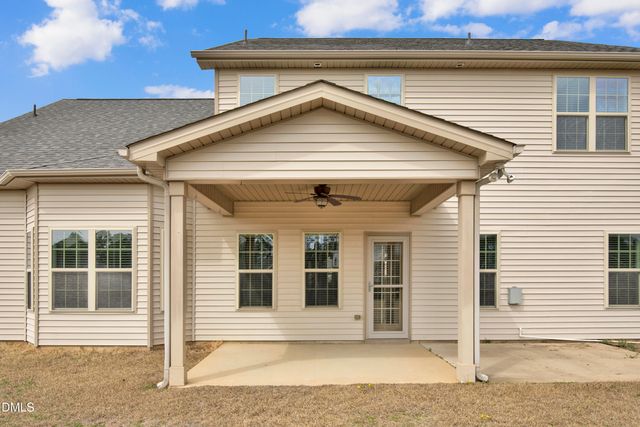 6605 Stillwood Drive, Hope Mills, NC 28348