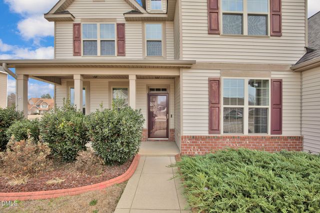 6605 Stillwood Drive, Hope Mills, NC 28348