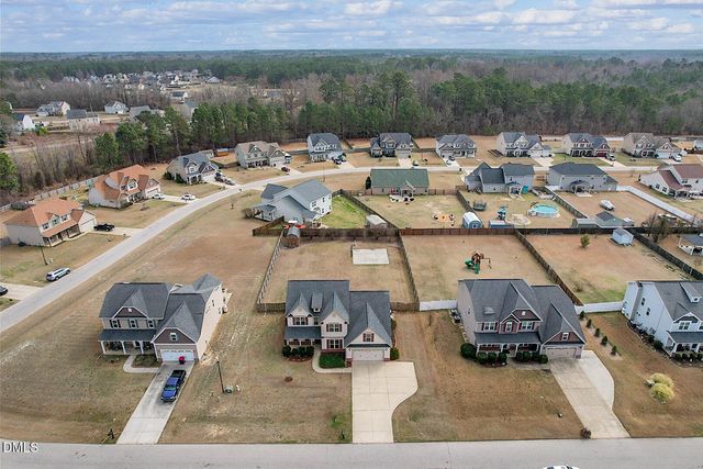 6605 Stillwood Drive, Hope Mills, NC 28348