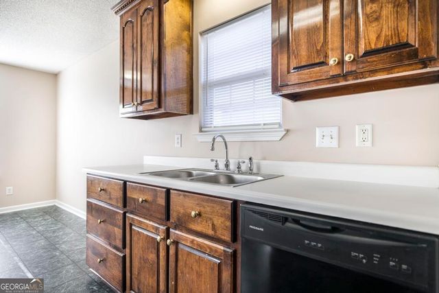 212 Tyson Glen Drive, Warner Robins, GA 31088