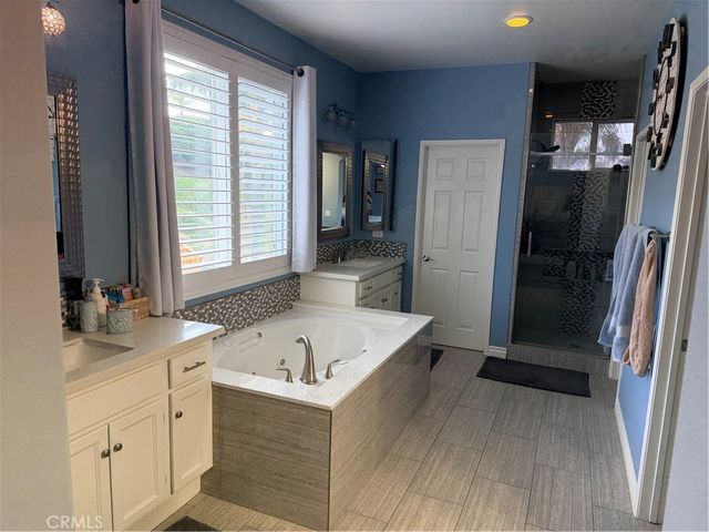 23776 Brookside Court, Murrieta, CA 92562