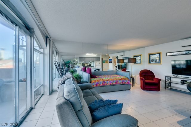 3111 Bel Air Drive 206, Las Vegas, NV 89109