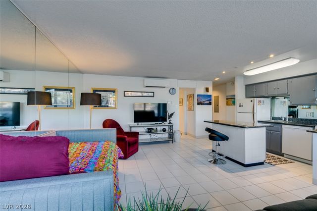 3111 Bel Air Drive 206, Las Vegas, NV 89109