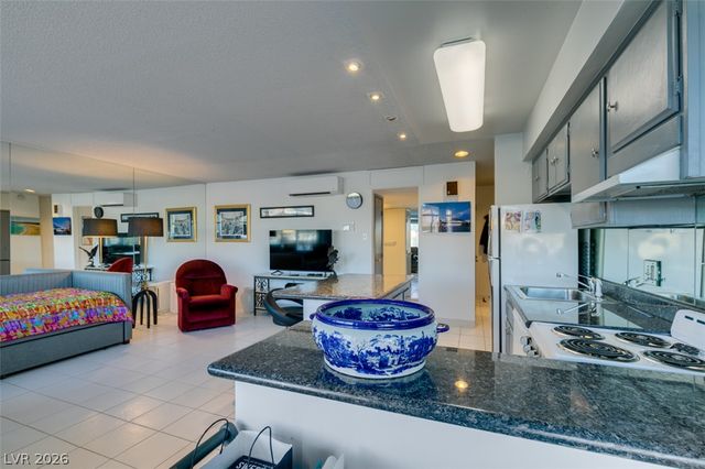 3111 Bel Air Drive 206, Las Vegas, NV 89109