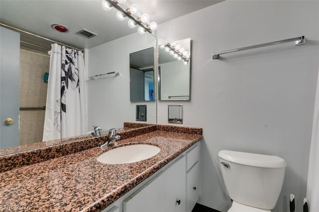 3111 Bel Air Drive 206, Las Vegas, NV 89109