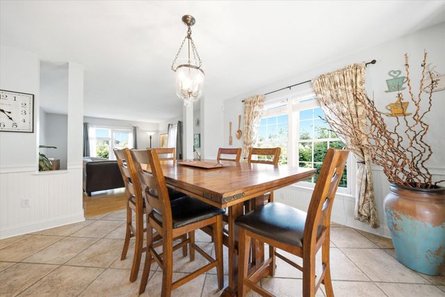 9 Tennyson Drive, Manchester, NH 03104