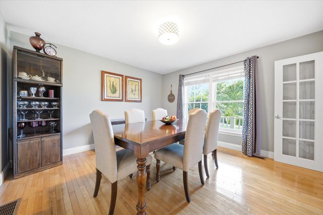 9 Tennyson Drive, Manchester, NH 03104