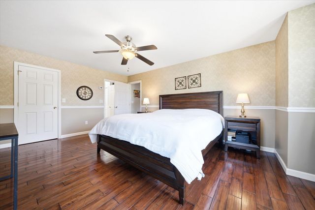 9 Tennyson Drive, Manchester, NH 03104