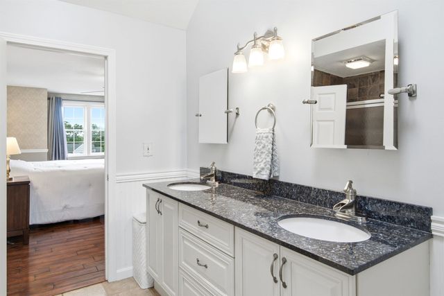 9 Tennyson Drive, Manchester, NH 03104