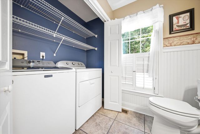 9 Tennyson Drive, Manchester, NH 03104