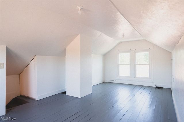 1560 Wakefield Avenue, Youngstown, OH 44514