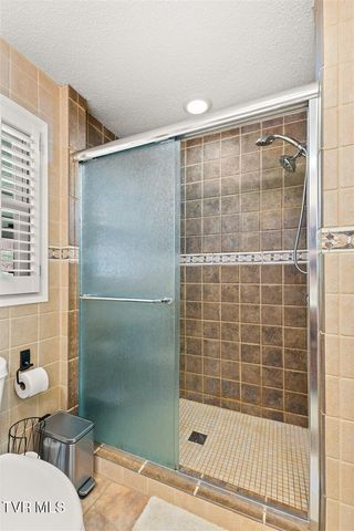 1405 Woodmont Drive, Johnson City, TN 37601