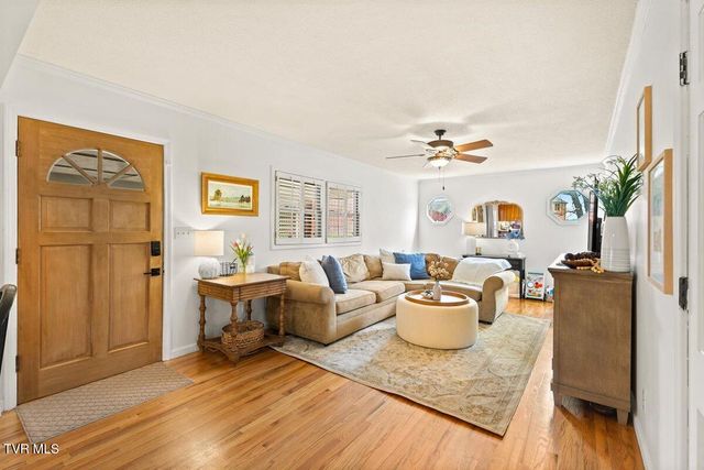 1405 Woodmont Drive, Johnson City, TN 37601
